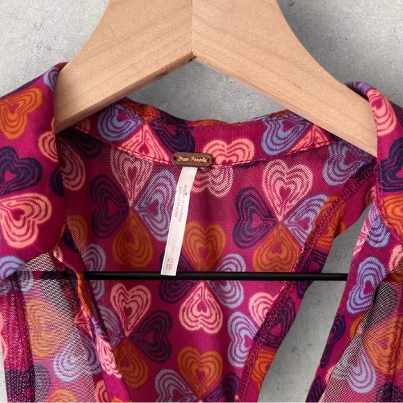 Free People Heart Patterned Mesh Collared Button Front Sleeveless Top Size XS - Picture 4 of 12
